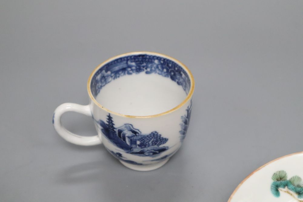 Three Chinese saucers and two teacups and a tea bowl, largest diameter 12.5cm